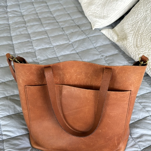 MADEWELL Leather Tote - Picture 2 of 5